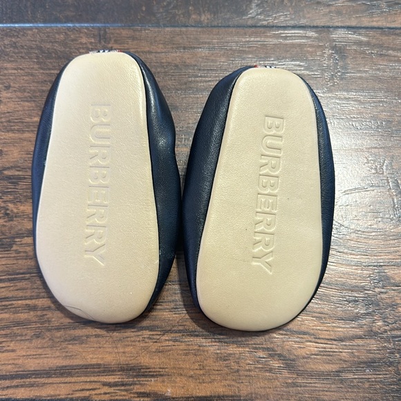 BURBERRY Icon Stripes Ballerinas in Leather - Picture 2 of 2